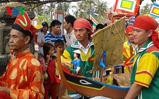 В уезде Лишон проводится церемония угощения и проводов солдат-защитников островов Хоангша - ảnh 1
